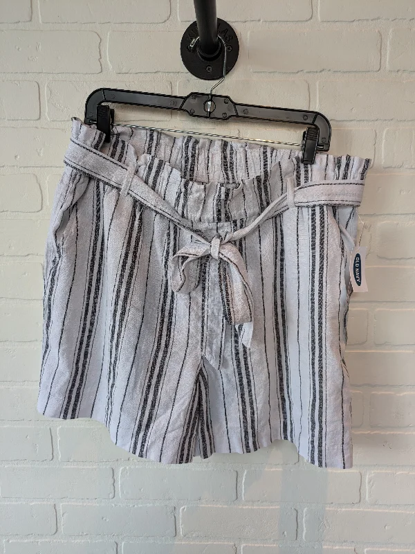 Stylish Jackets Shorts By Old Navy In Grey & White, Size: 16