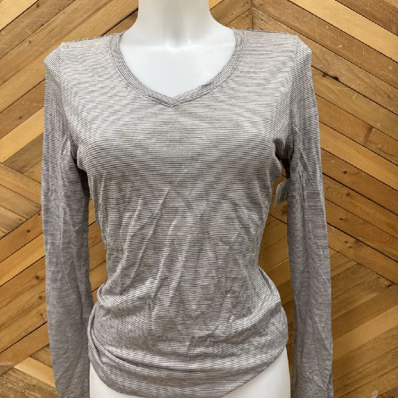 Seg'ments - Women's Merino Wool L/S Base Layer Top - MSRP $64: Grey Stripes-women-SM