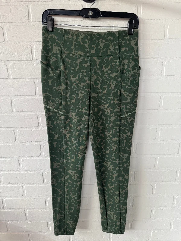 Casual Shirts Athletic Pants By Cabi In Green, Size: 4